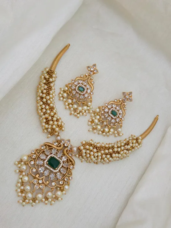 EMERALD_PEARL_NECKLACE_SET