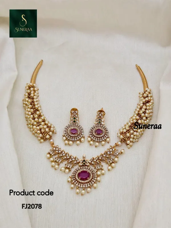 VEDA_PEARL_NECKLACE_SET