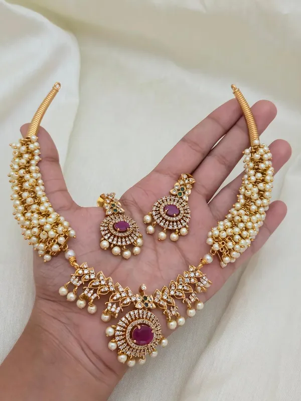 VEDA_PEARL_NECKLACE_SET