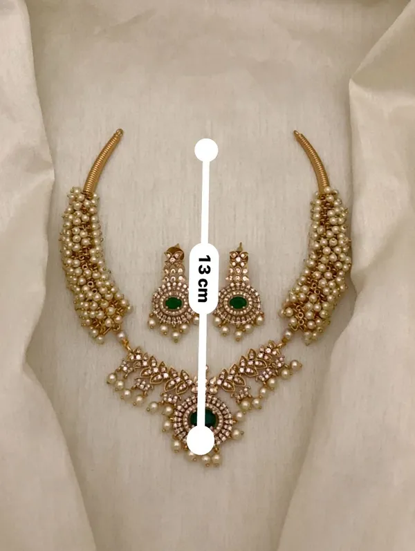 PRIYA_PEARL_NECKLACE_SET