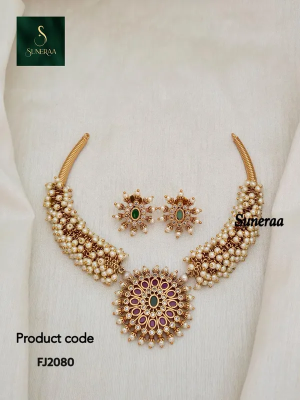 BARKHA_PEARL_NECKLACE_SET