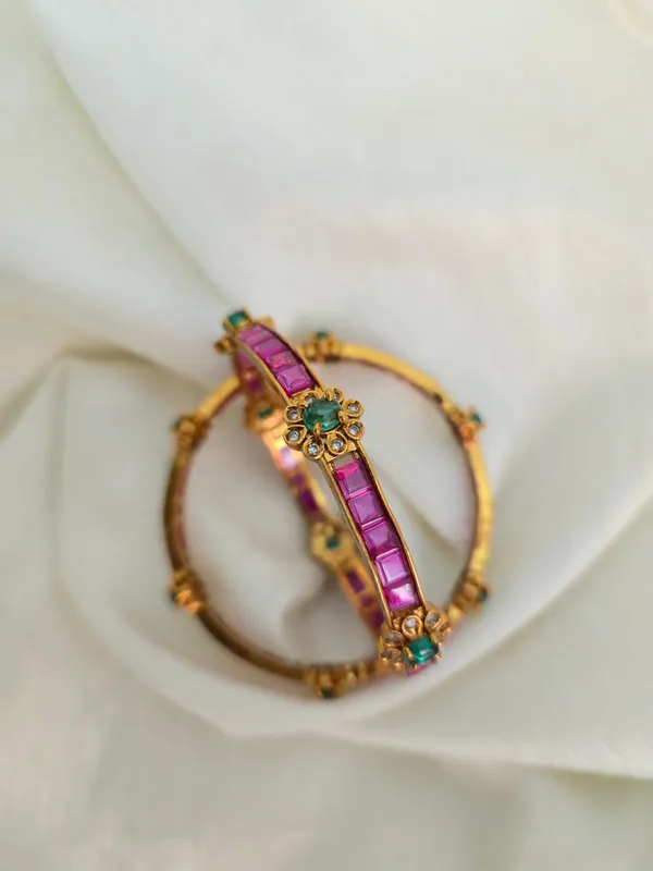 The_Vrinda_Kemp_Floral_Bangle