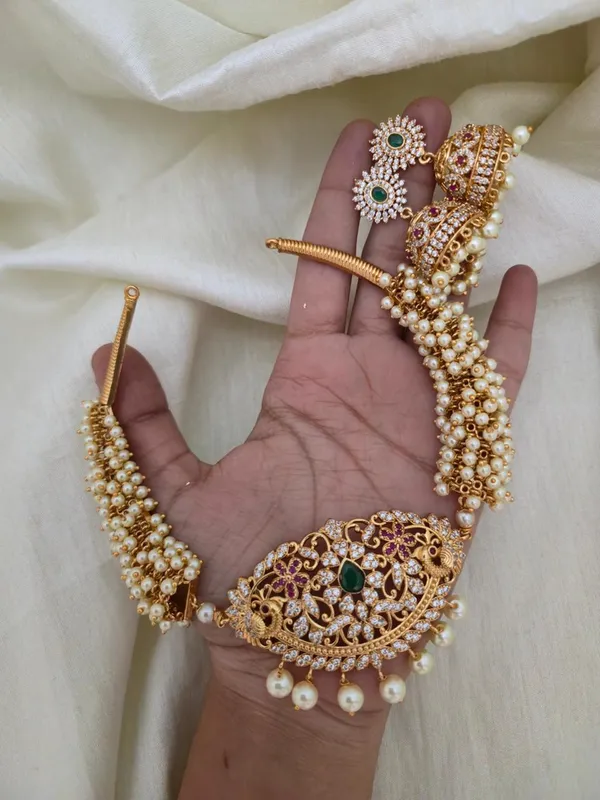Vani_Pearl_Heritage__Necklace_&_Jhumkas