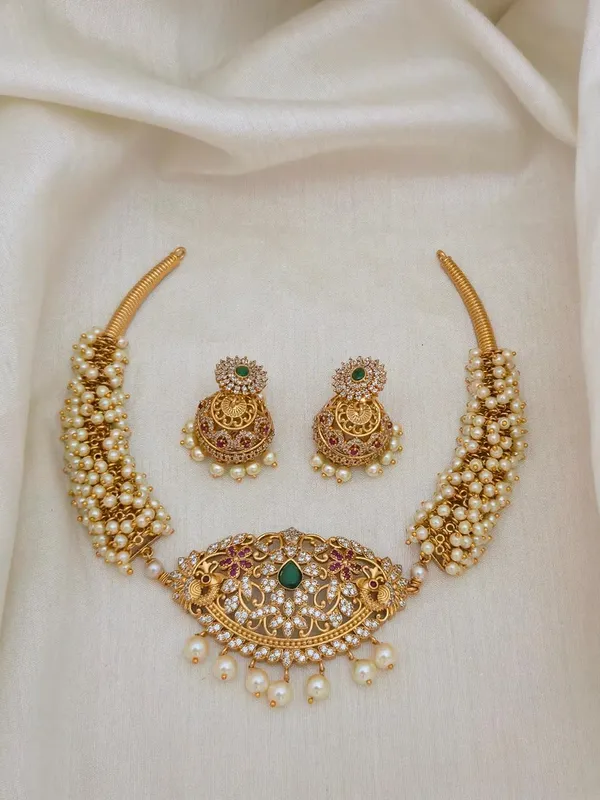 Vani_Pearl_Heritage__Necklace_&_Jhumkas