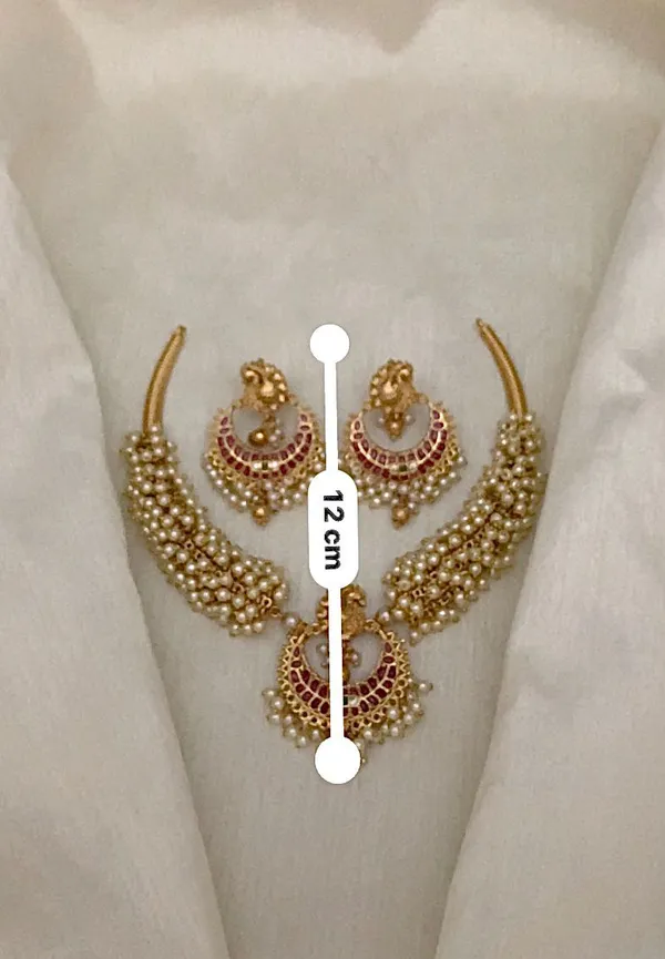 Antique_Temple-Inspired_Guttapusalu_Hasli_Set
