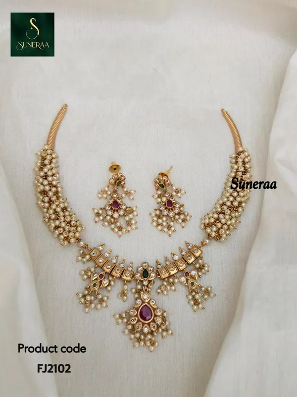 Guttapussulu_Pearl_Hasli_Necklace_Set