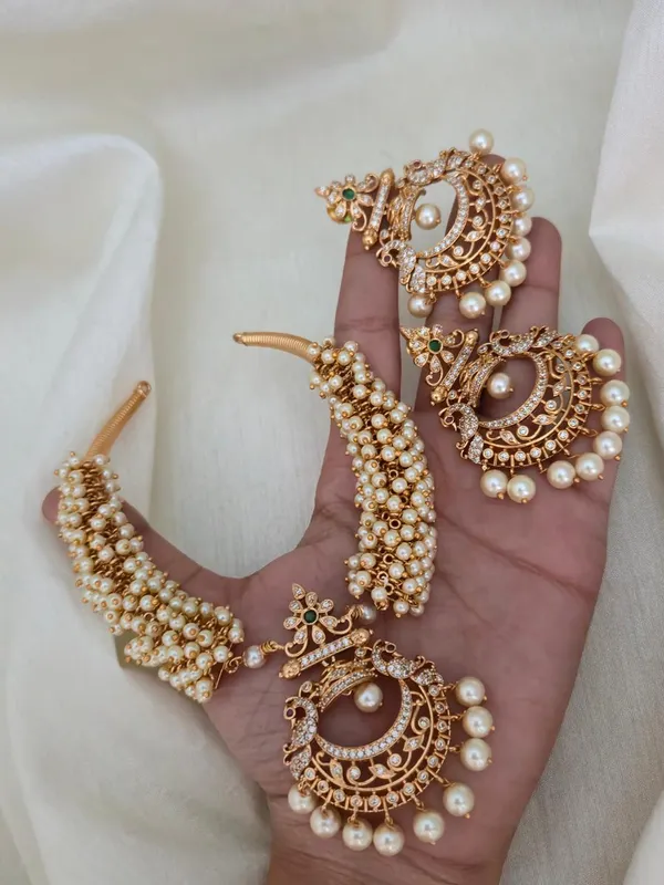 Yashvi_Pearl_Hasli_Necklace_Set