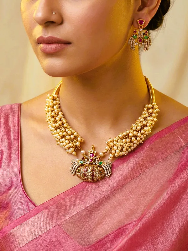 Diamond_Pearl_Hasli_Necklace_Set