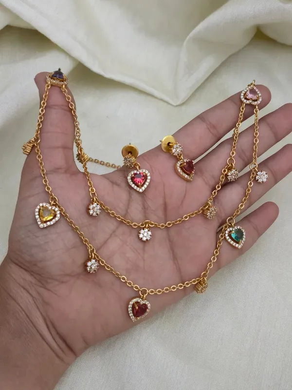 Gemstone_Heart_&_Floral_Layered_Necklace_Set