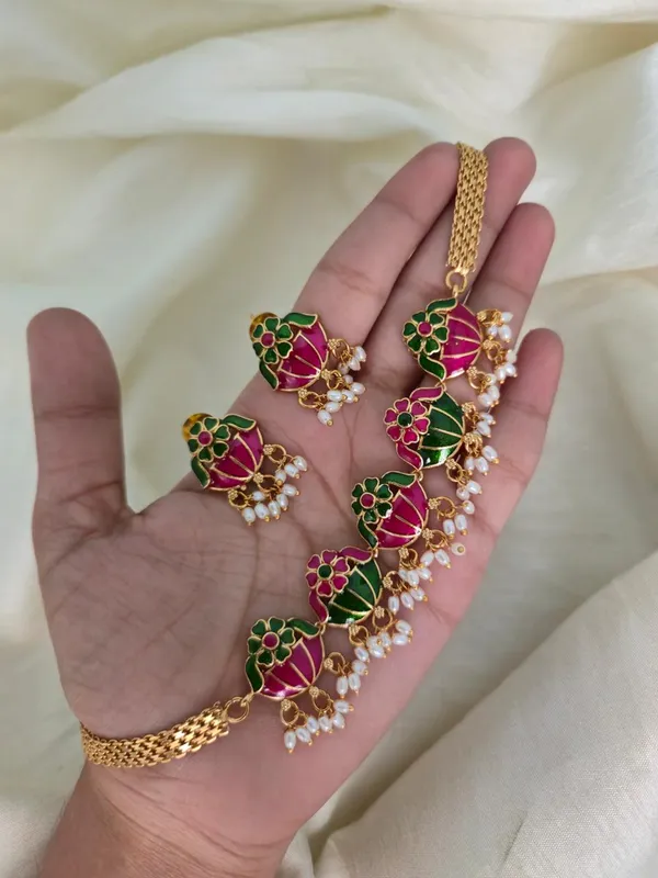Pink_&_Green_Meenakari_Enamel_Choker_Set
