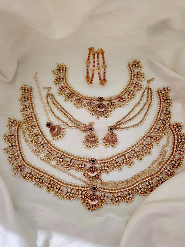 Guttapusulu_Full_-_Bridal_Set