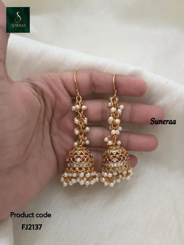 Pearl-Strand_Gold_Jhumka_Earrings