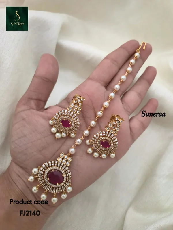 Pearl_&_Ruby_Studded_Maang_Tikka_and_Earrings_Set
