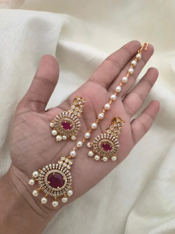 Pearl_&_Ruby_Studded_Maang_Tikka_and_Earrings_Set