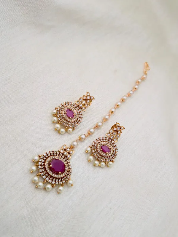 Pearl_&_Ruby_Studded_Maang_Tikka_and_Earrings_Set
