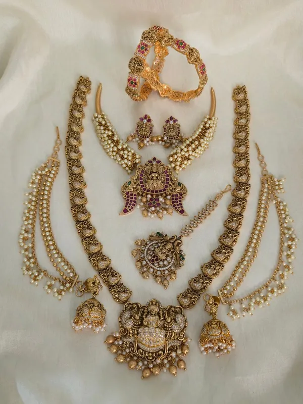 Jamuna_Temple_Jewellery_Bridal_Set.