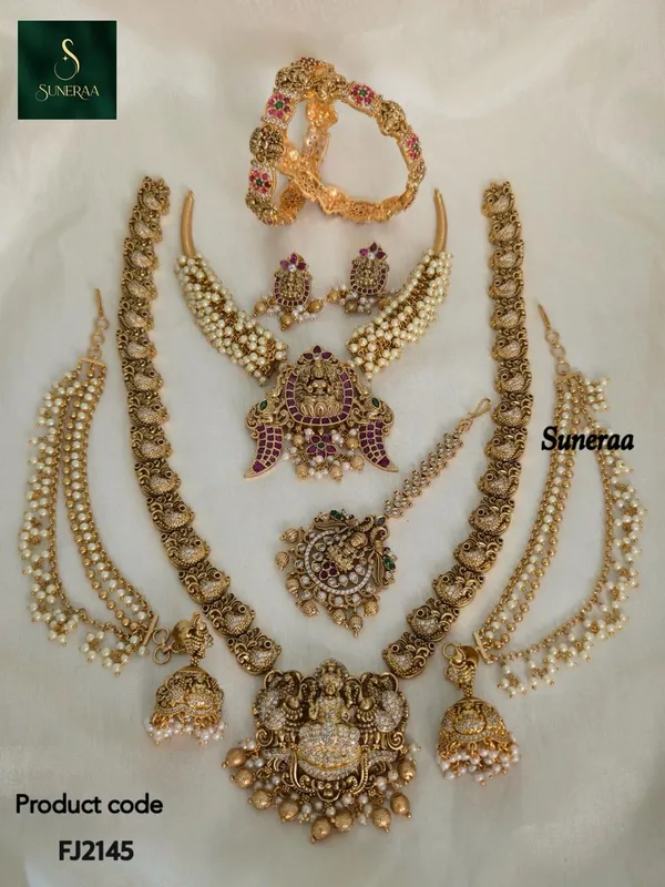 Jamuna_Temple_Jewellery_Bridal_Set.