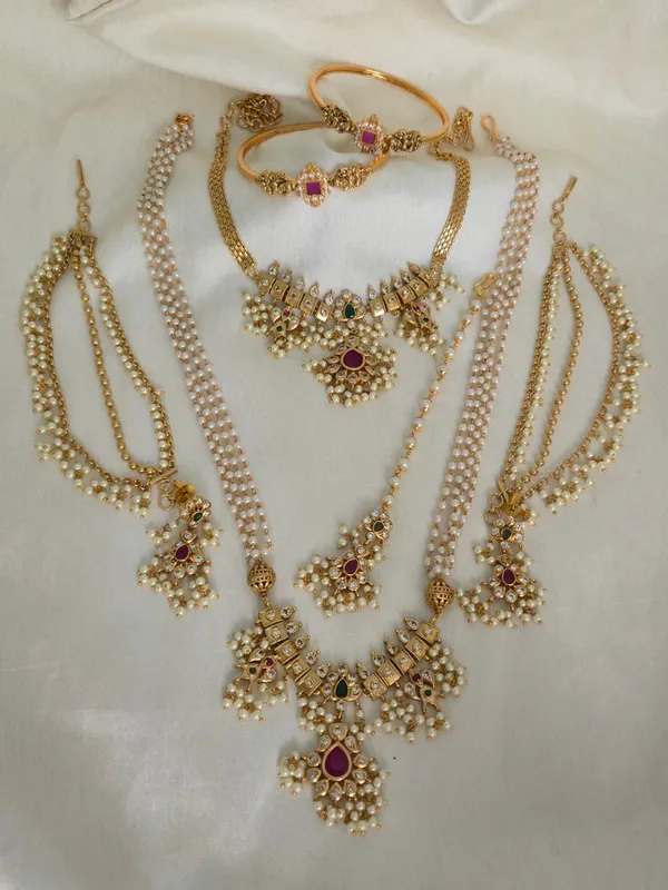 Ethnic_Guttapusalu_Bridal_Jewelry_Combo_Set.