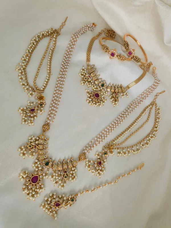 Ethnic_Guttapusalu_Bridal_Jewelry_Combo_Set.