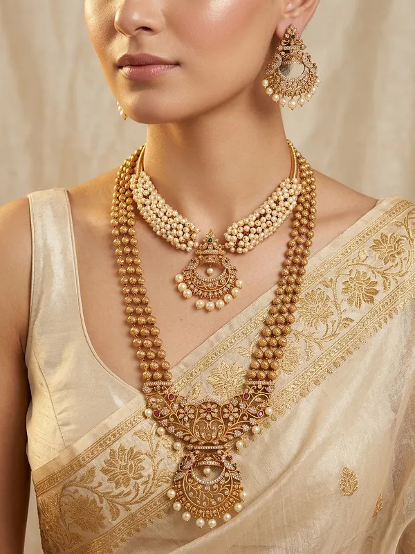 Sumiya_Long_Haram_&_Pearl_Choker
