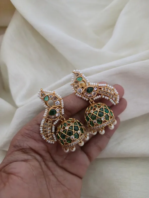 Nil_Pearl_-_Chid_Jhumkas