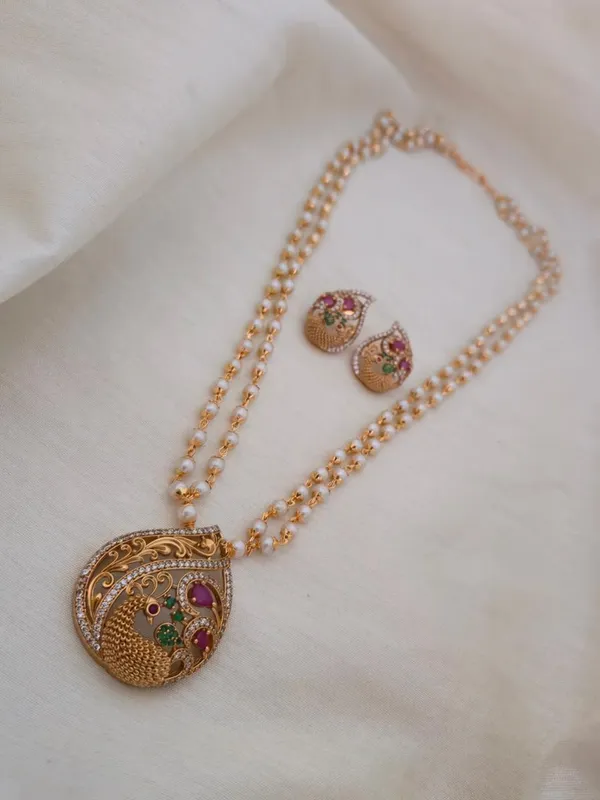 Sureka_Two-Layer_Pearl_Necklace_Set