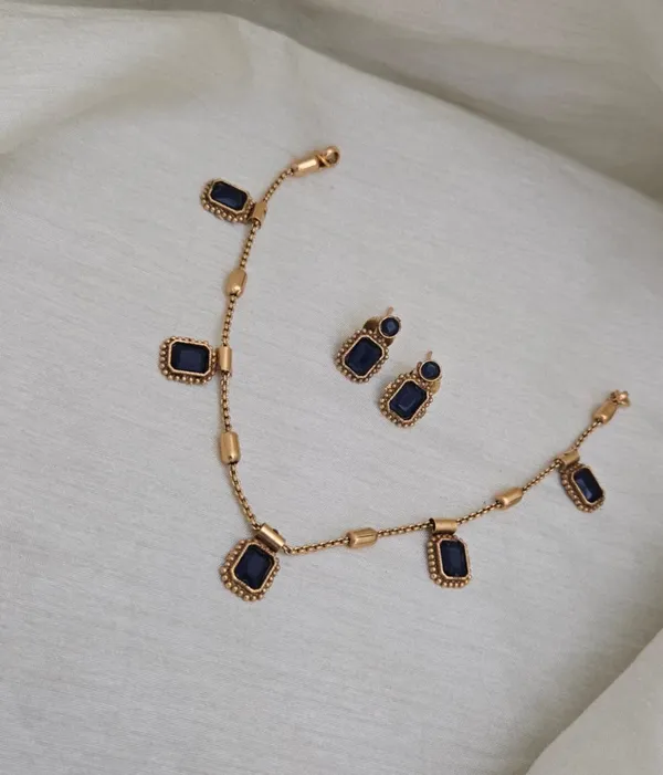 Elegant_Deep_Blue_Stone_Choker_Set