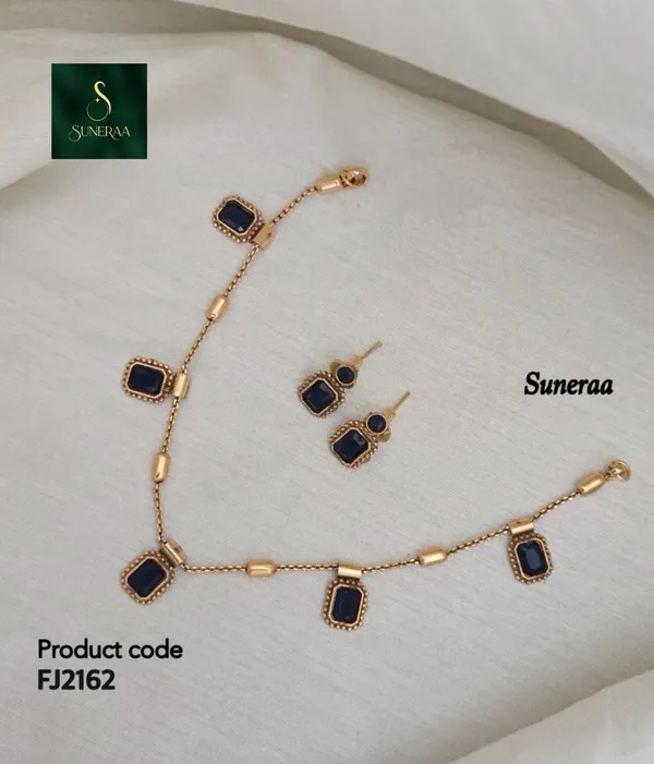 Elegant_Deep_Blue_Stone_Choker_Set