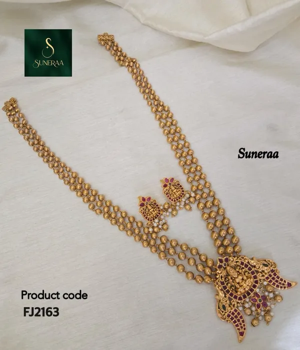 Traditional_Temple_Style_Layered_Haram_Set