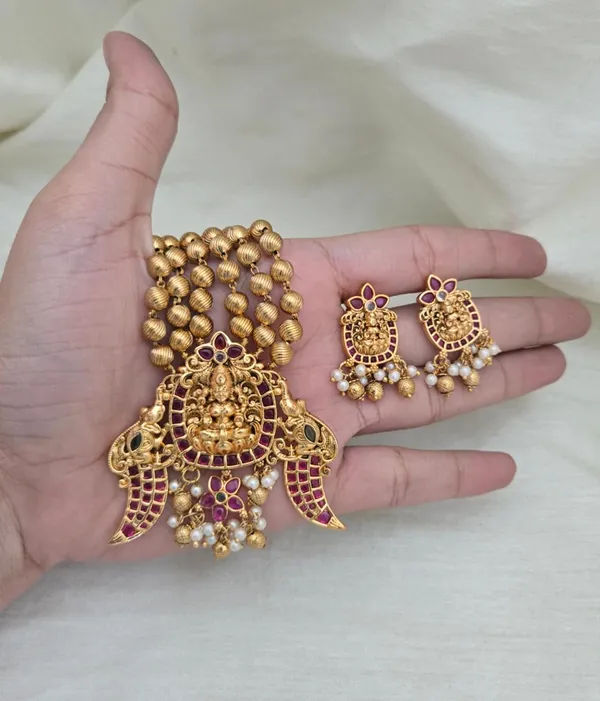 Traditional_Temple_Style_Layered_Haram_Set