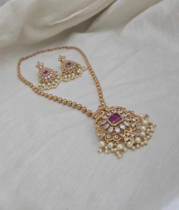 Classic_Ruby_and_Pearl_Pendant_Chain_Set