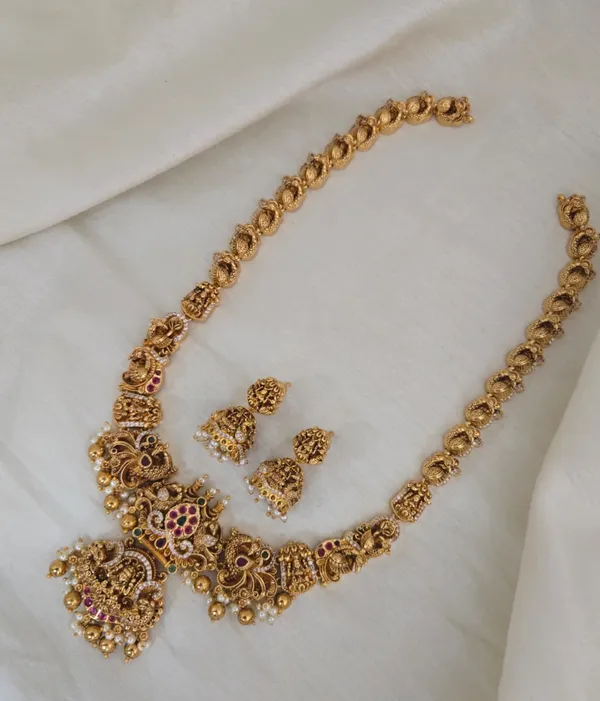 Grand_Lakshmi_&_Mayil_Bridal_Long_Haram_Set