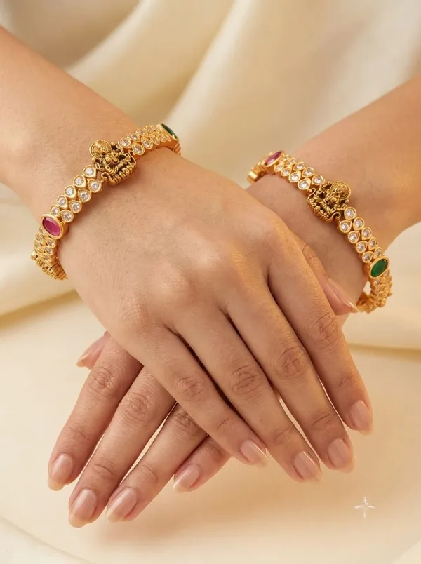Meenakshi_Ratna_Temple_Bangles