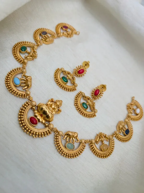 Navratna_Lakshmi_Necklace__with__Earrings
