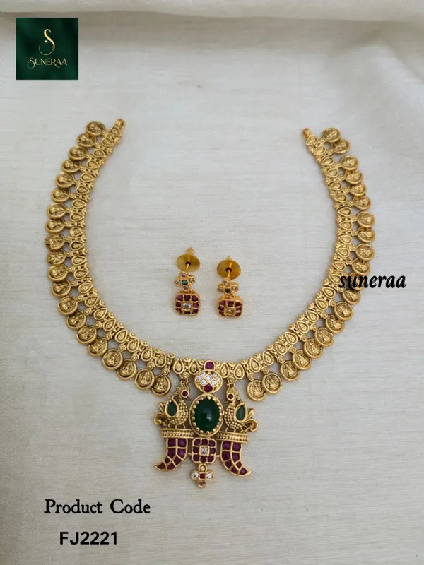 Riyanshi_Antique_Lakshmi_Coin_Necklace_Set