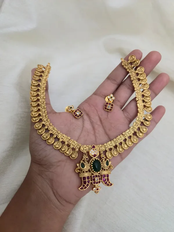 Riyanshi_Antique_Lakshmi_Coin_Necklace_Set
