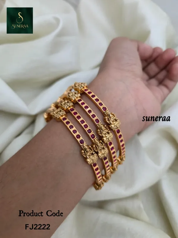 Adilakshmi_Temple_Bangles_Set