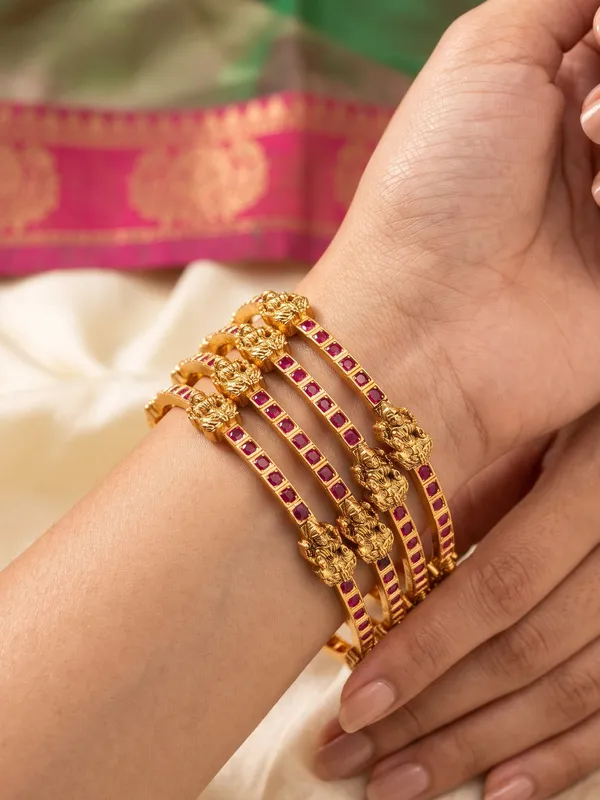 Adilakshmi_Temple_Bangles_Set