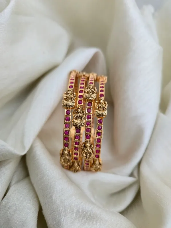 Adilakshmi_Temple_Bangles_Set