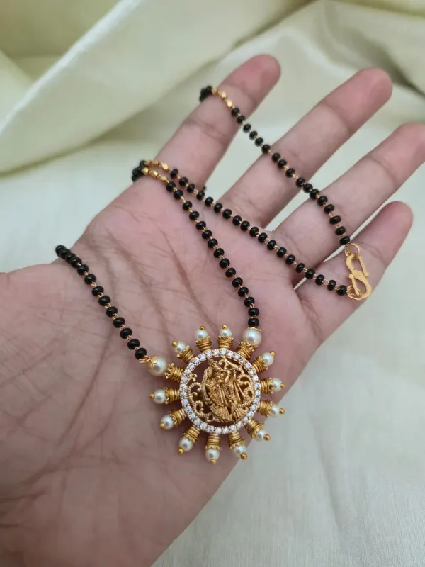 Antique_Gold_Temple_Black_Bead_Necklace