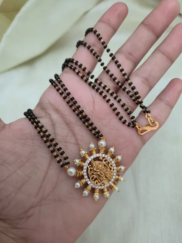 Antique_Gold_Temple_Black_Bead_Necklace