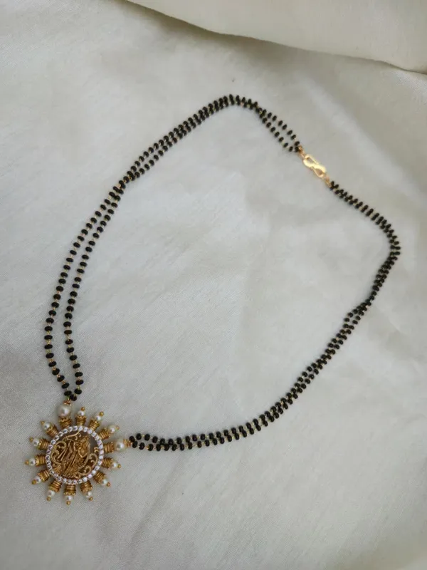 Antique_Gold_Temple_Black_Bead_Necklace