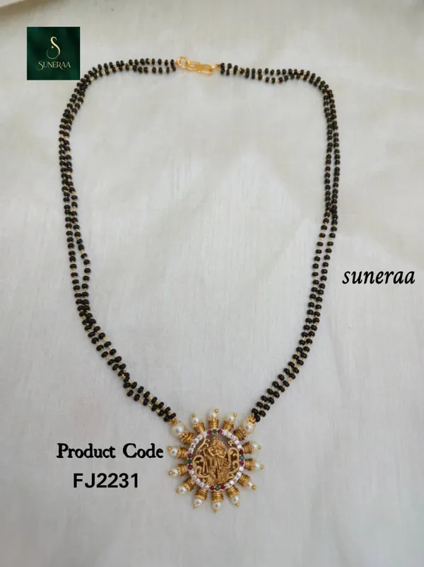 Antique_Gold_Temple_Black_Bead_Necklace