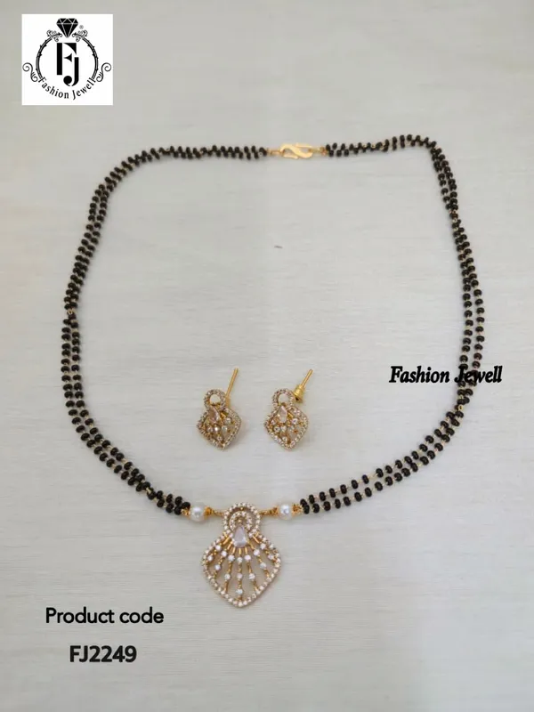 Avantika_CZ_White_Black_Beads_Necklace_Set