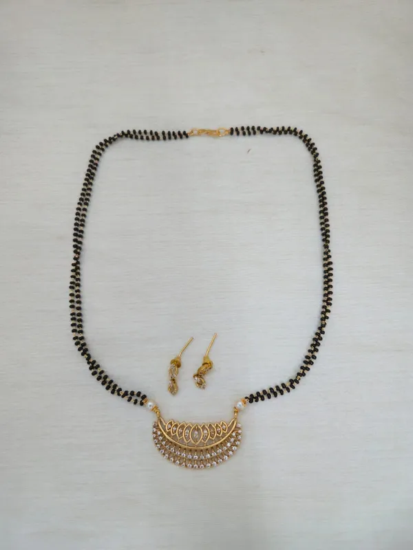 Falgu_CZ_White_Black_Beads_Necklace_Set