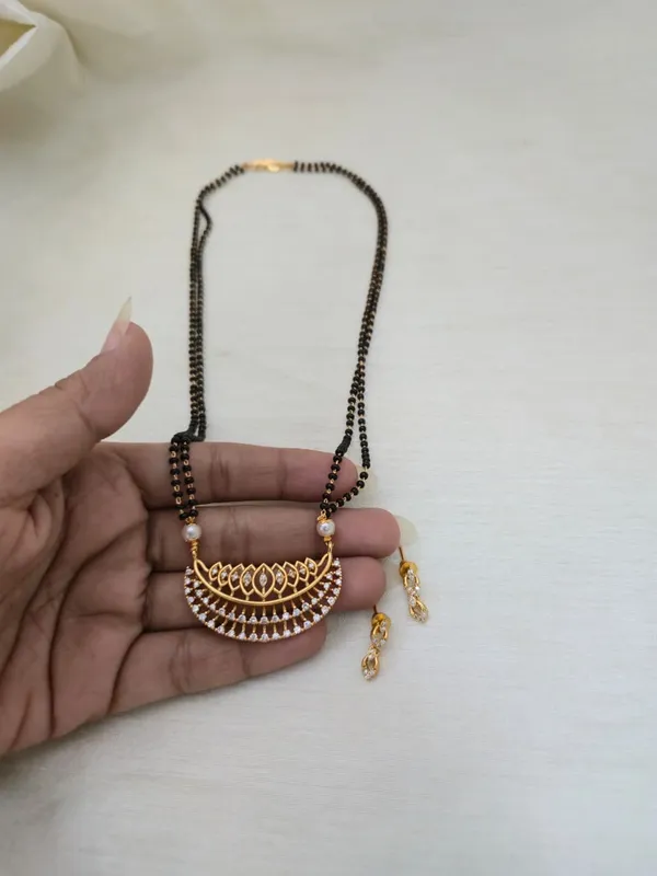 Falgu_CZ_White_Black_Beads_Necklace_Set