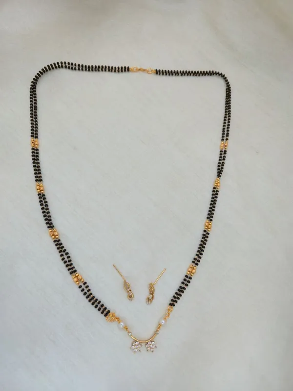 Samiksha_Long_White_Black_Beads_Necklace_Set
