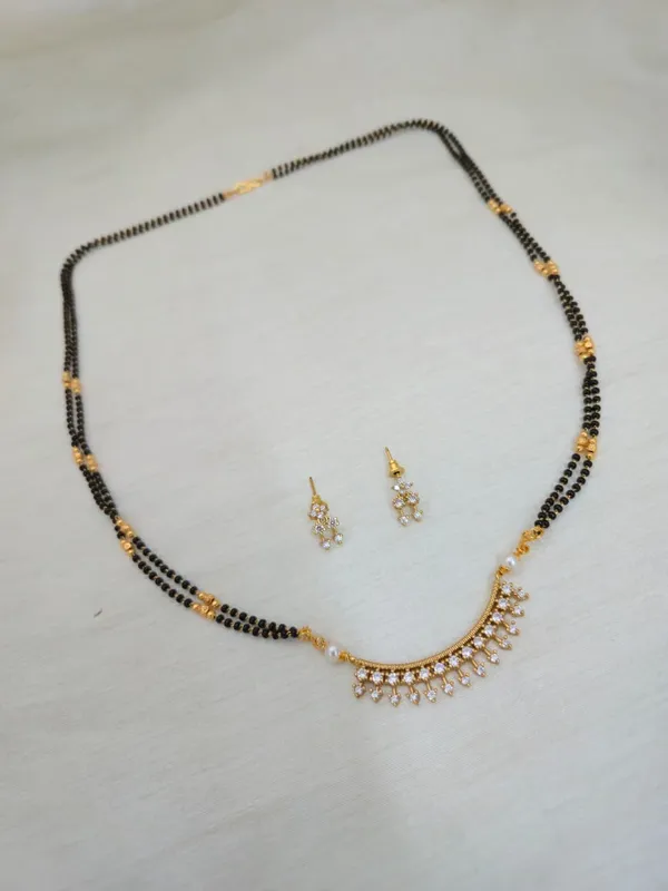 Meghna_Long_White_Black_Beads_Necklace_Set