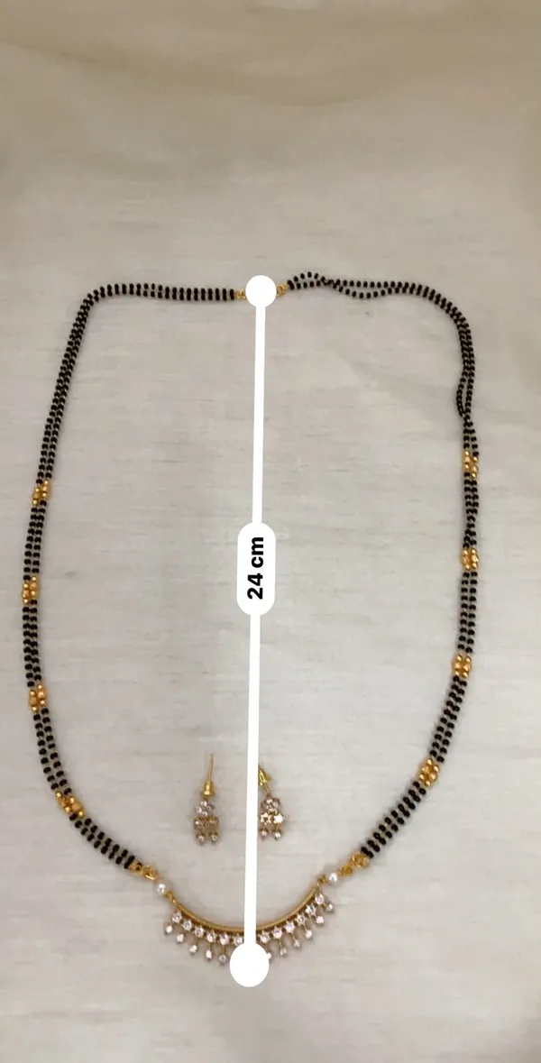 Meghna_Long_White_Black_Beads_Necklace_Set