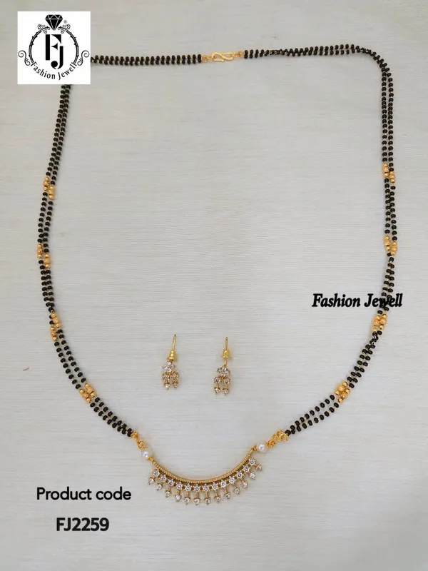 Tanvika_Long_White_Black_Beads_Necklace_Set